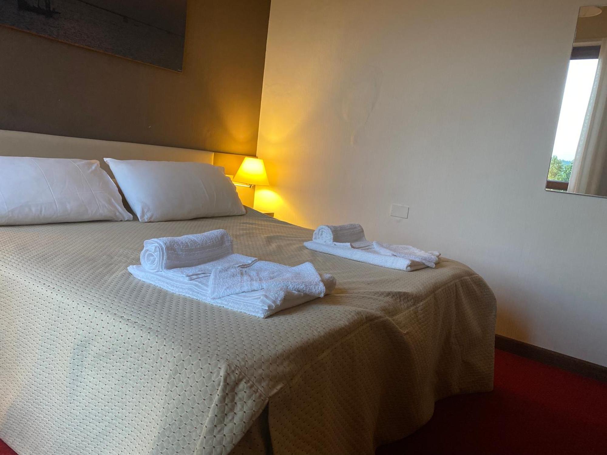 Hotel Lido Вівероне Екстер'єр фото